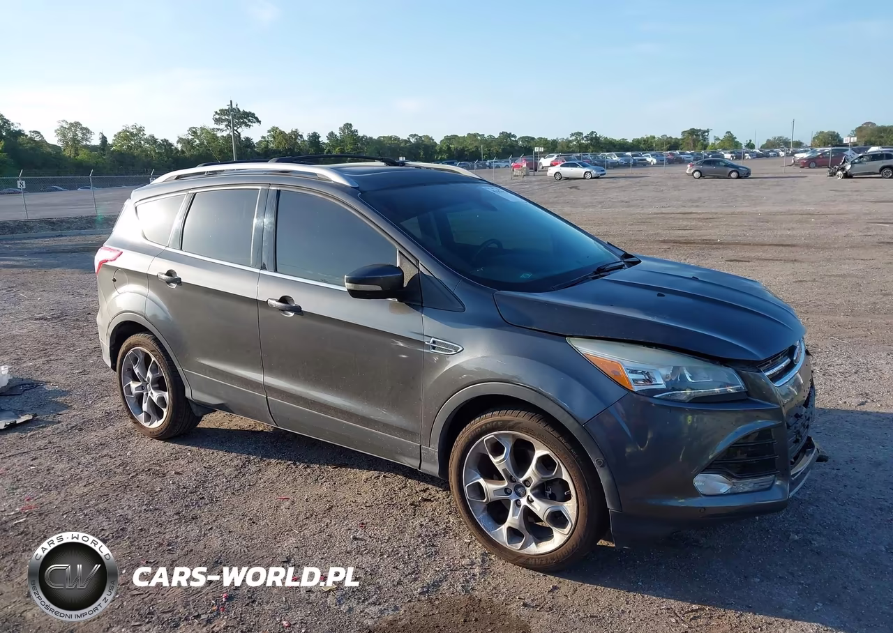 2016 Ford Escape Titanium – zdjęcie 1 z 11