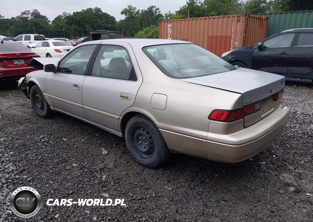 1999 Toyota Camry Le VIN:4T1BG22K6XU397677 - 3