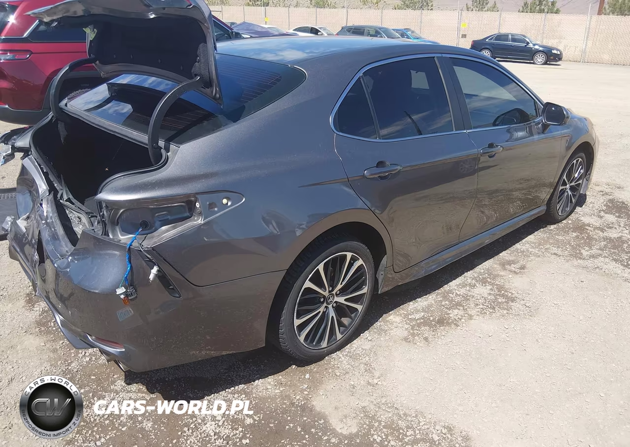 2018 Toyota Camry Se VIN:4T1B11HKXJU521847 - 4