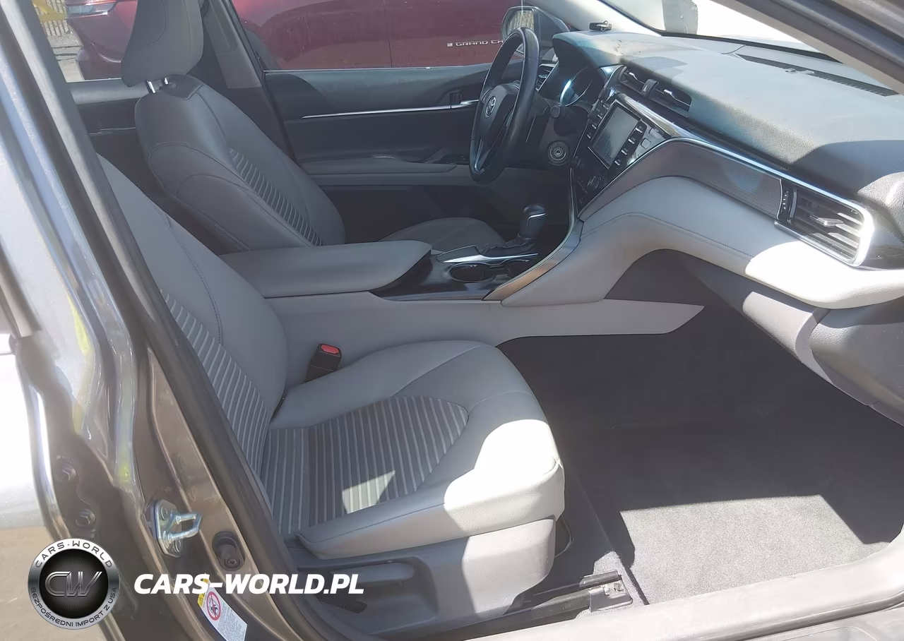 2018 Toyota Camry Se VIN:4T1B11HKXJU521847 - 5