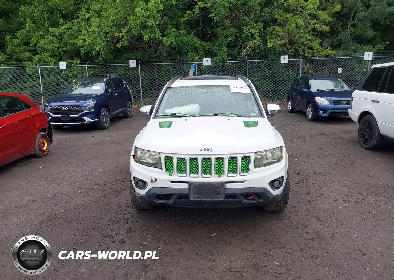 2012 Jeep Compass Latitude VIN:1C4NJDEBXCD554874 - 12
