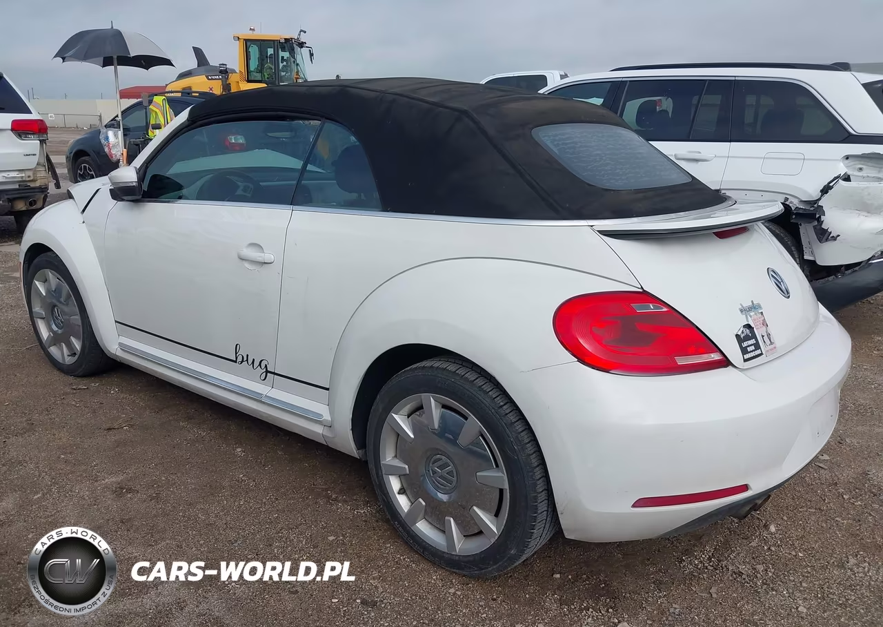 2013 Volkswagen Beetle 2.5L VIN:3VW5P7AT1DM816590 - 3