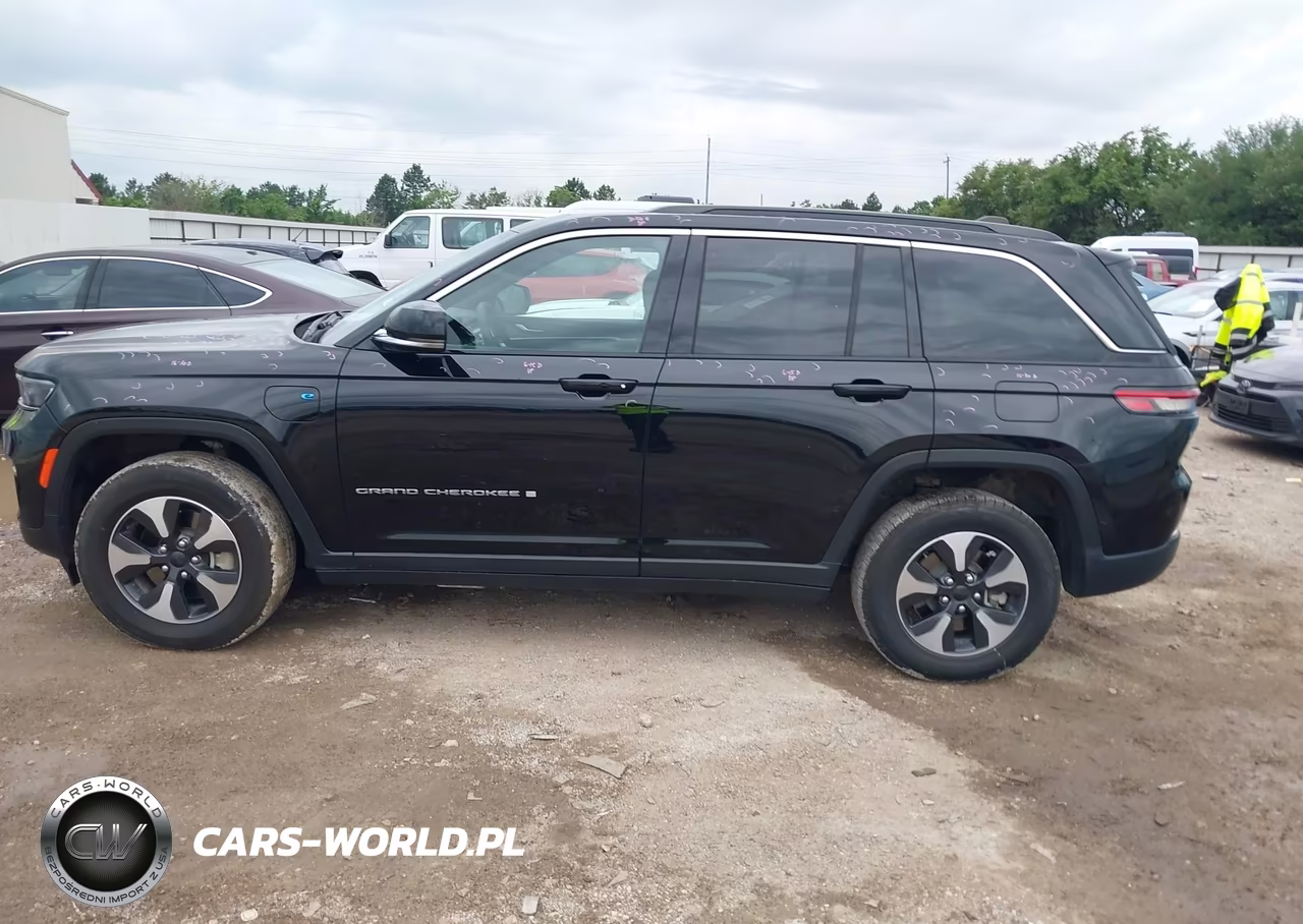 2024 Jeep Grand Cherokee 4Xe VIN:1C4RJYB63RC117720 - 14