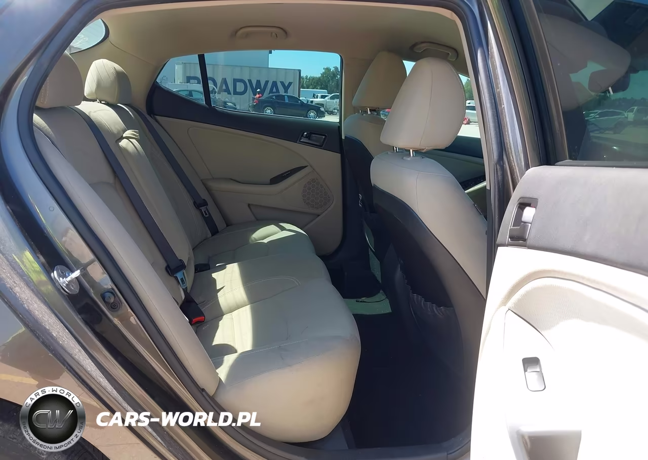 2012 Kia Optima Lx VIN:5XXGM4A7XCG051823 - 8