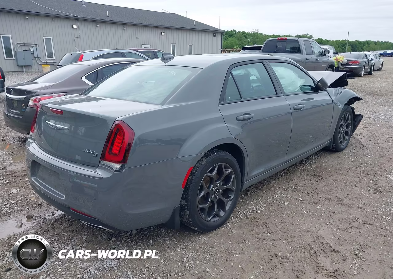 2018 Chrysler 300 300S Awd VIN:2C3CCAGG8JH309164 - 4