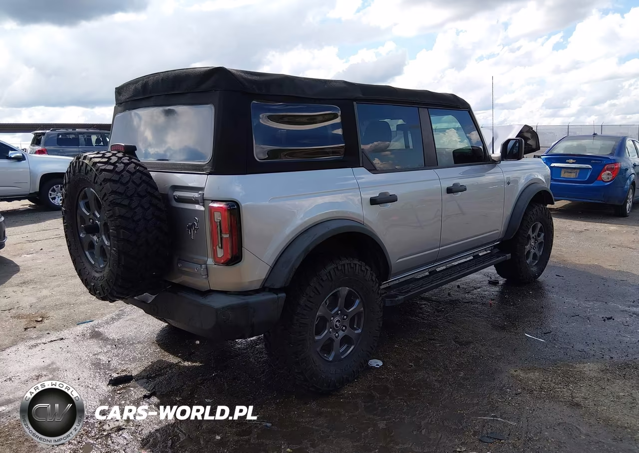 2021 Ford Bronco Big Bend VIN:1FMDE5BH2MLB07036 - 4