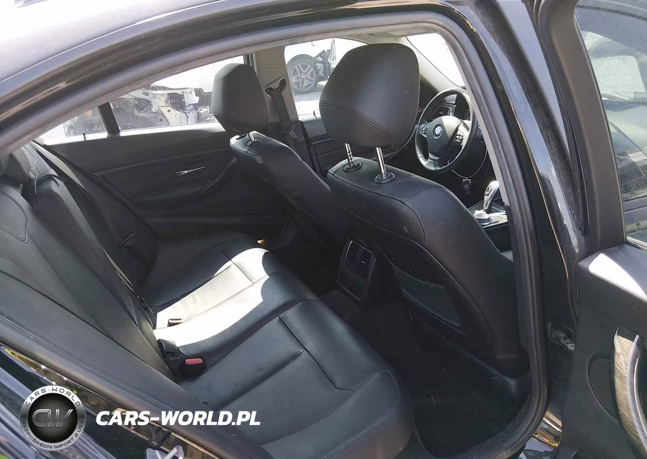 2018 BMW 320I xDrive VIN:WBA8E5G58JNV03151 - 8