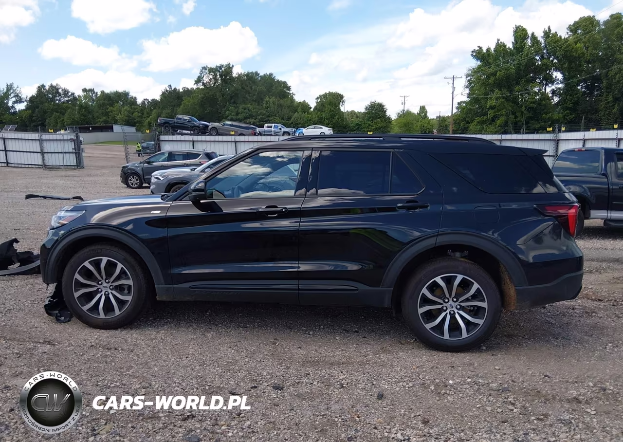 2026 Ford Explorer St-Line VIN:1FMUK8KH3TGB14983 - 15