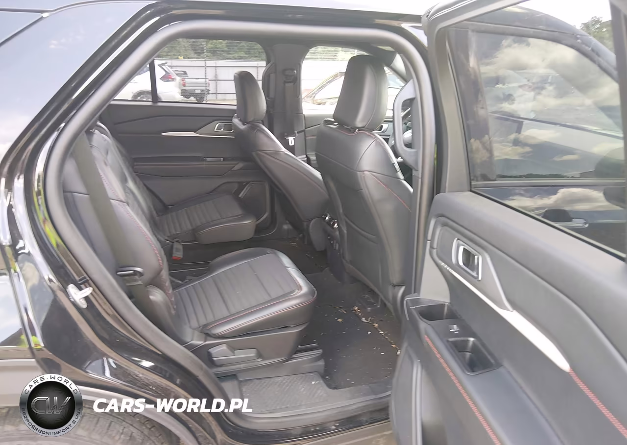 2026 Ford Explorer St-Line VIN:1FMUK8KH3TGB14983 - 8