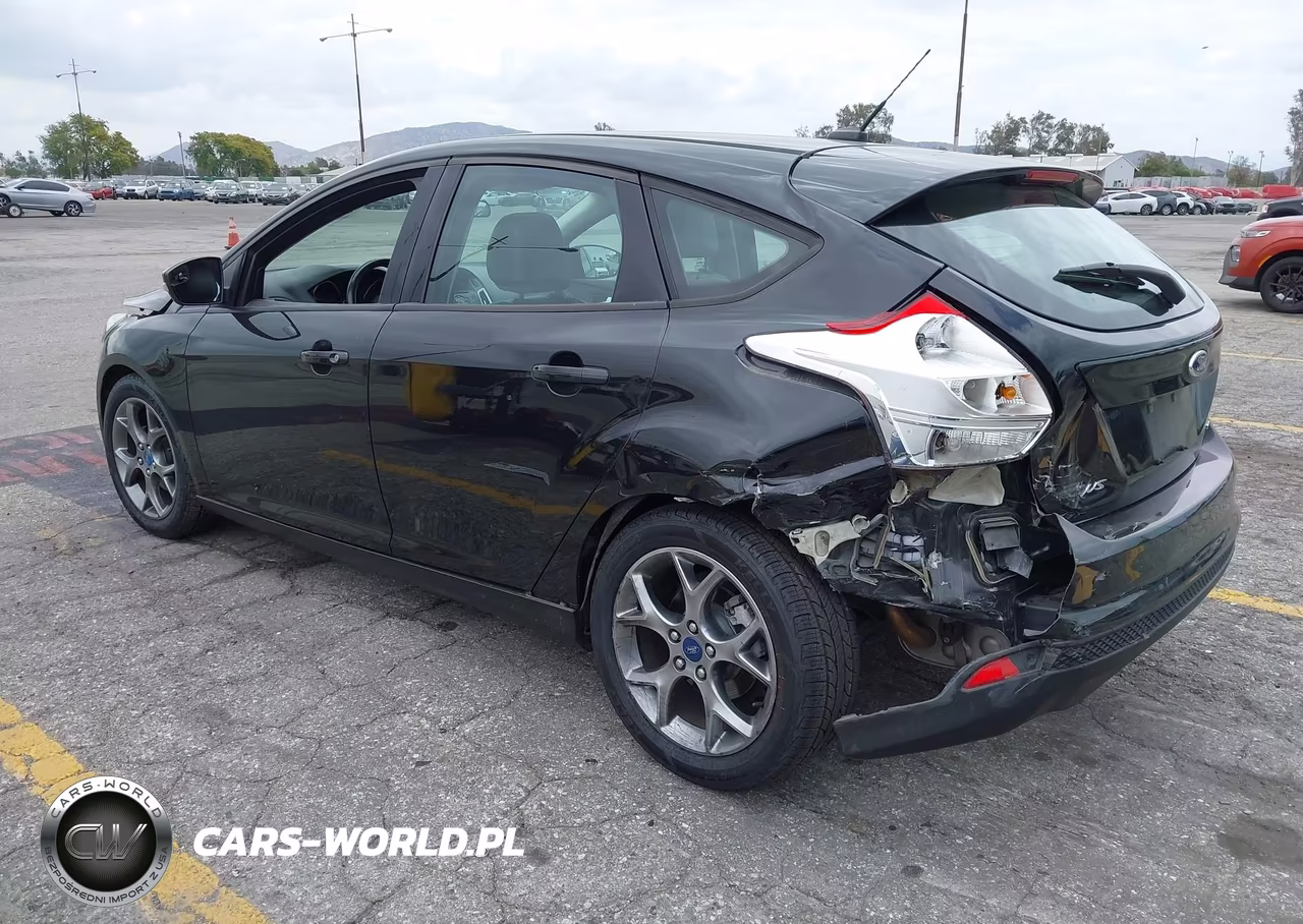 2013 Ford Focus Se VIN:1FADP3K25DL264323 - 3