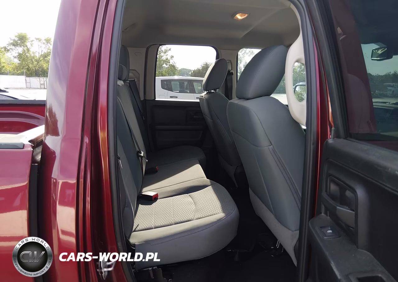2018 Ram 1500 Express 4X2 6'4 Box VIN:1C6RR6FT1JS193502 - 8