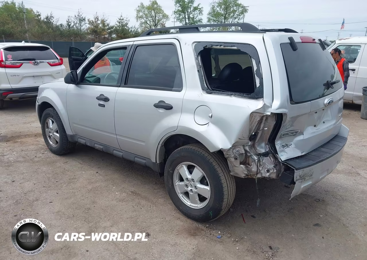 2009 Ford Escape Xlt VIN:1FMCU93759KA74932 - 3