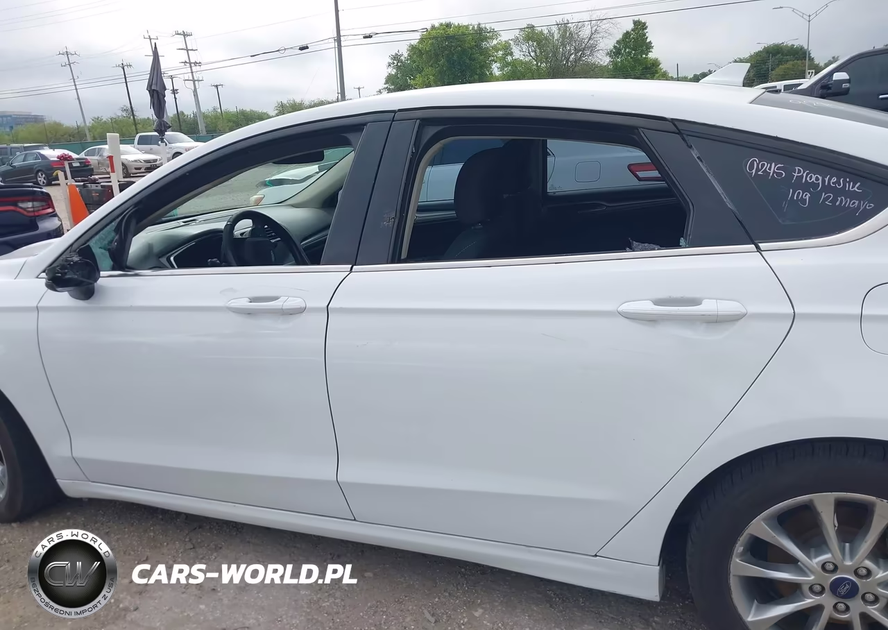 2019 Ford Fusion Hybrid Se VIN:3FA6P0LU9KR261723 - 14