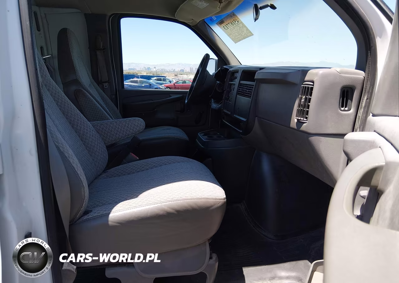 2003 Chevrolet Express VIN:1GCFG15X931238638 - 5