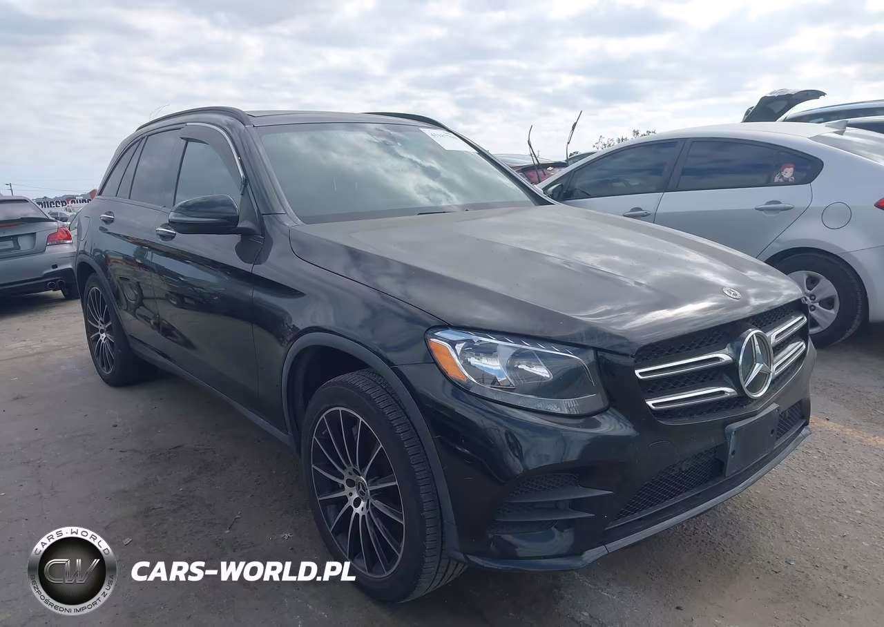 2018 Mercedes-Benz Glc 300 – zdjęcie 1 z 17