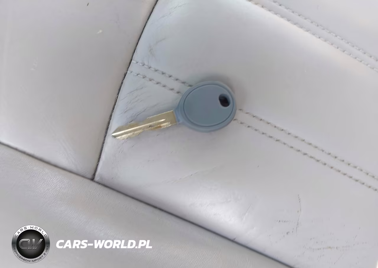 2006 Chrysler 300C VIN:2C3KA63H56H449452 - 11