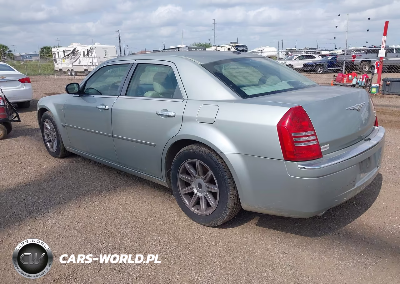 2006 Chrysler 300C VIN:2C3KA63H56H449452 - 3