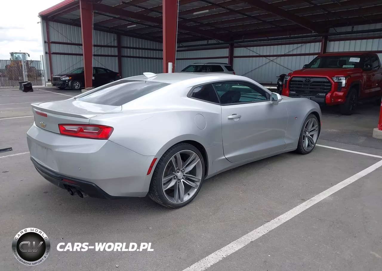 2016 Chevrolet Camaro 2Lt VIN:1G1FD1RS4G0137938 - 4
