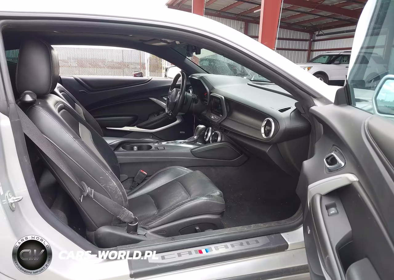 2016 Chevrolet Camaro 2Lt VIN:1G1FD1RS4G0137938 - 5