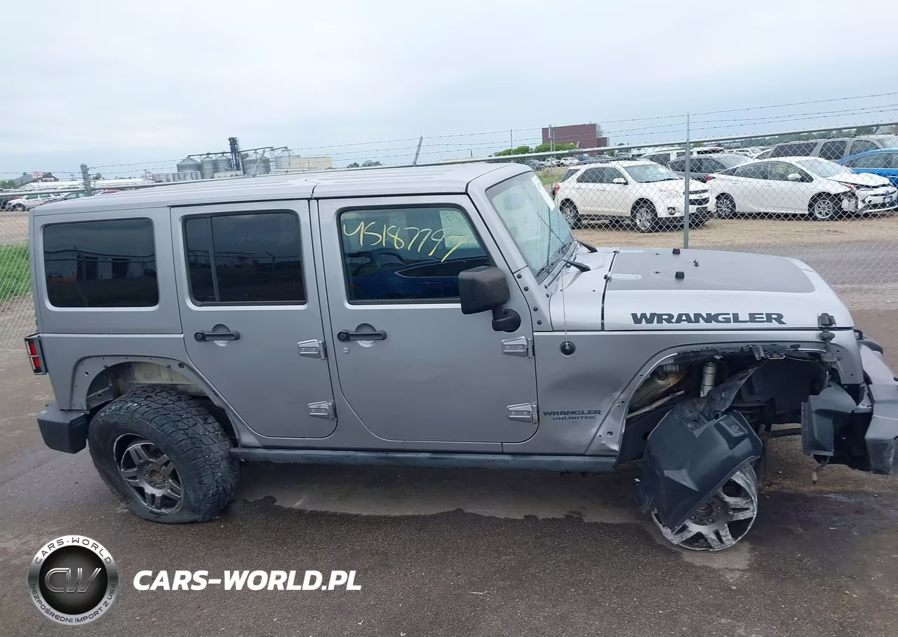 2017 Jeep Wrangler Unlimited Big Bear 4X4 VIN:1C4BJWDG0HL695199 - 14