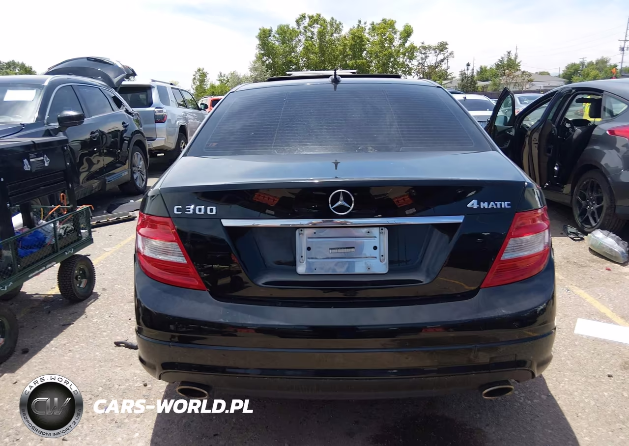 2011 Mercedes-Benz C 300 Luxury 4Matic-Sport 4Matic VIN:WDDGF8BB1BR134756 - 17