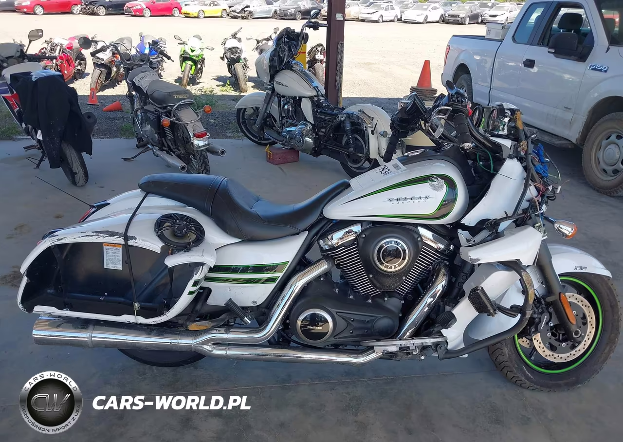 2016 Kawasaki Vn1700 K VIN:JKBVNRK11GA009415 - 12