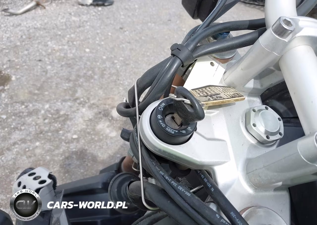 2013 Triumph Motorcycle Tiger Explorer VIN:SMTF02XK4DJ590945 - 11
