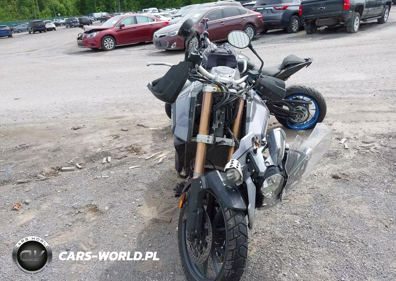 2013 Triumph Motorcycle Tiger Explorer VIN:SMTF02XK4DJ590945 - 5