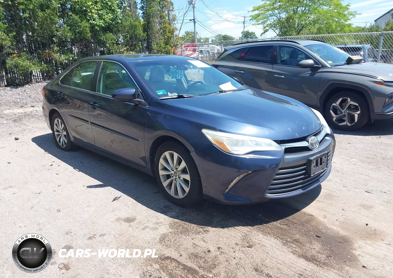 2015 Toyota Camry Xle V6 – zdjęcie 1 z 17