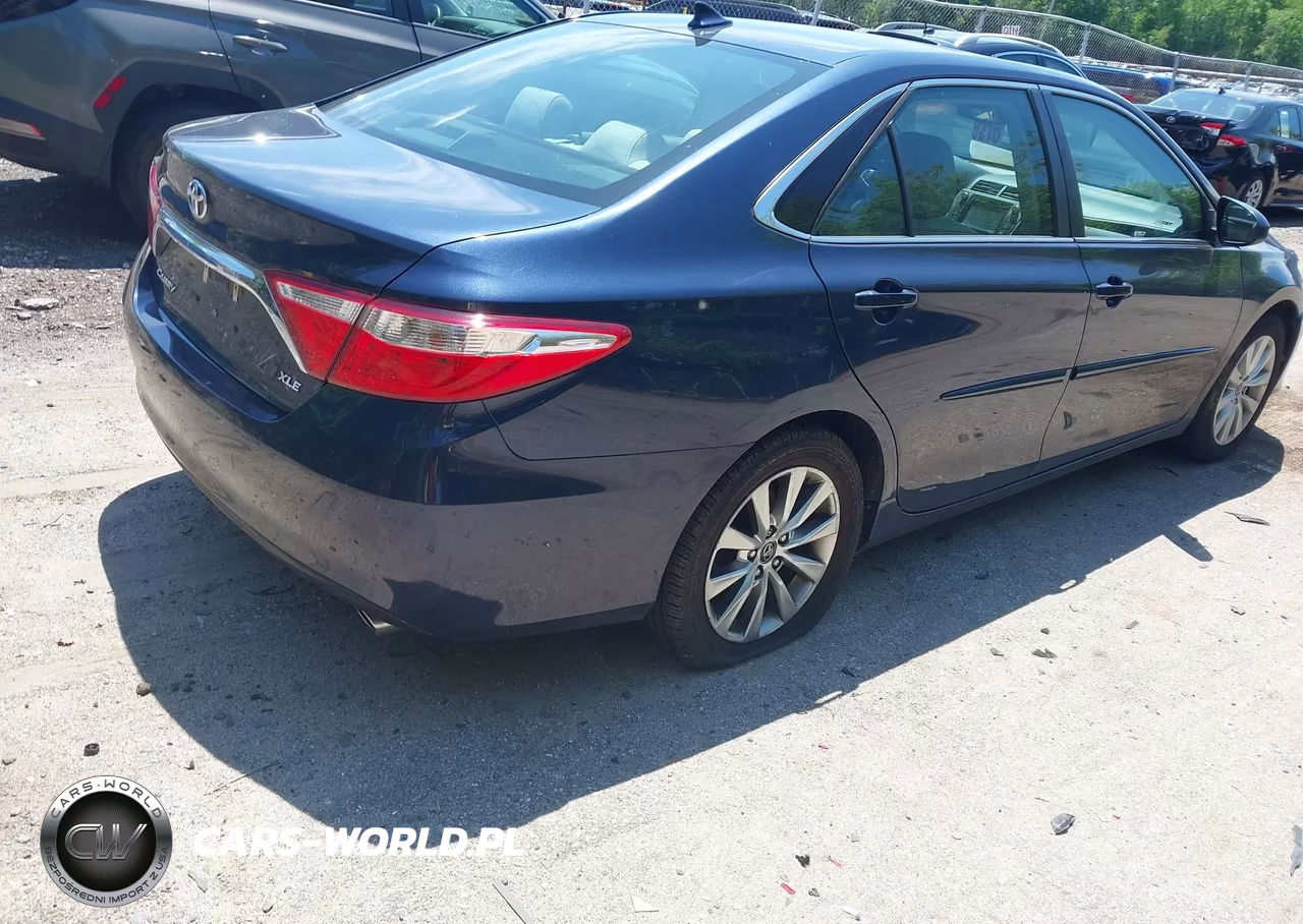 2015 Toyota Camry Xle V6 VIN:4T1BK1FK0FU562334 - 4