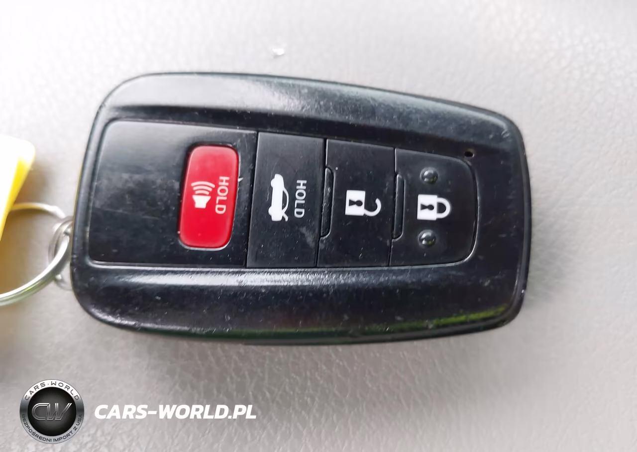 2019 Toyota Camry Le VIN:4T1B11HK9KU779083 - 11