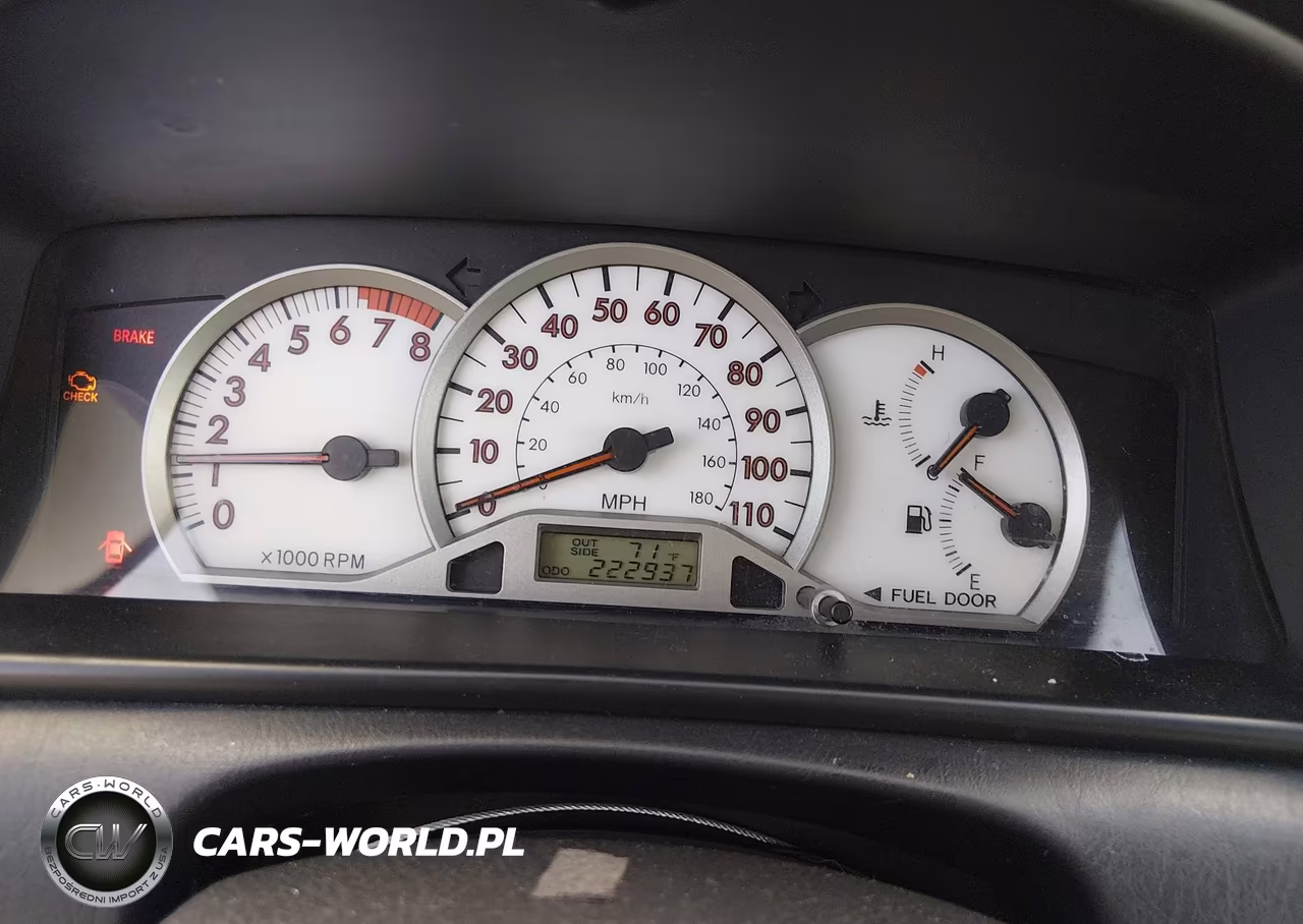 2007 Toyota Corolla S VIN:1NXBR32E17Z890404 - 7
