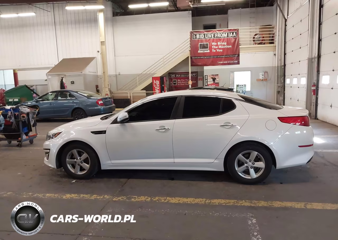 2015 Kia Optima Lx VIN:5XXGM4A77FG437183 - 14