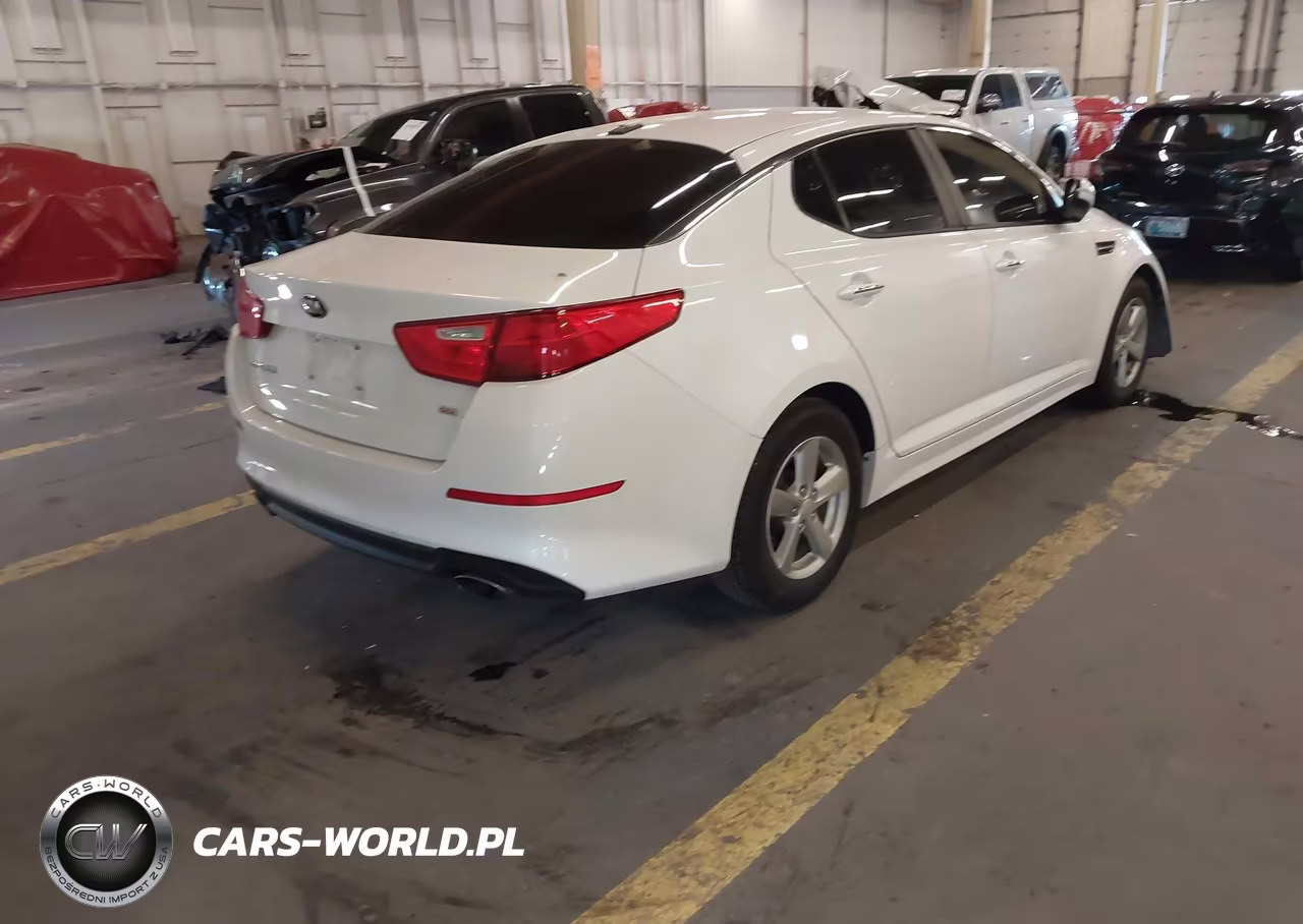 2015 Kia Optima Lx VIN:5XXGM4A77FG437183 - 4