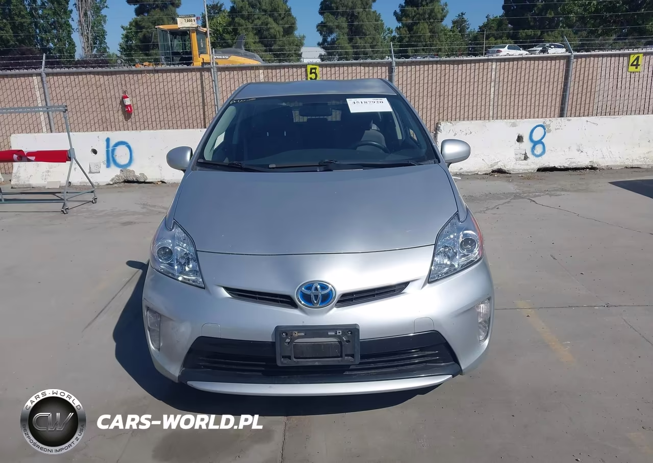 2012 Toyota Prius Two VIN:JTDKN3DUXC1556002 - 12