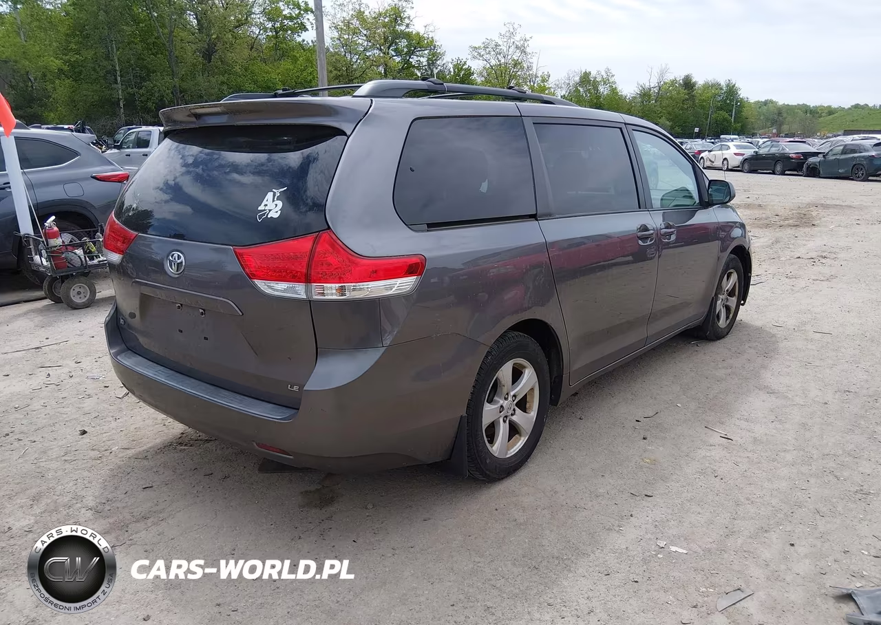 2011 Toyota Sienna Le V6 VIN:5TDKK3DC9BS037363 - 4