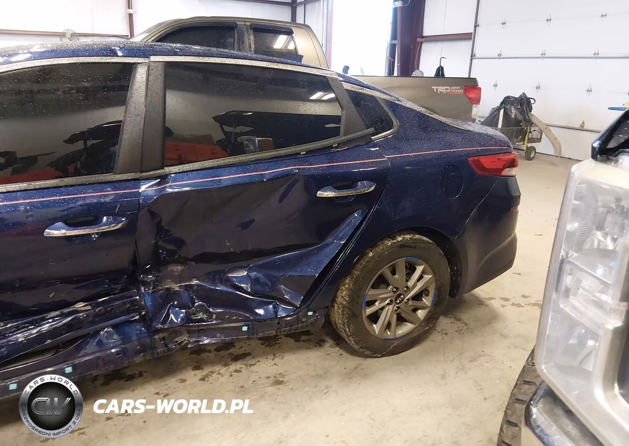 2019 Kia Optima Lx VIN:5XXGT4L36KG340502 - 17