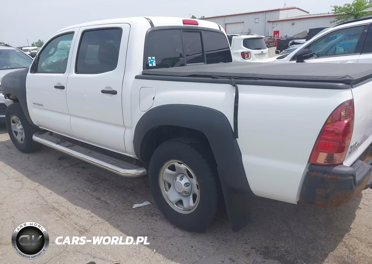 2014 Toyota Tacoma Prerunner V6 VIN:3TMJU4GN1EM157493 - 3
