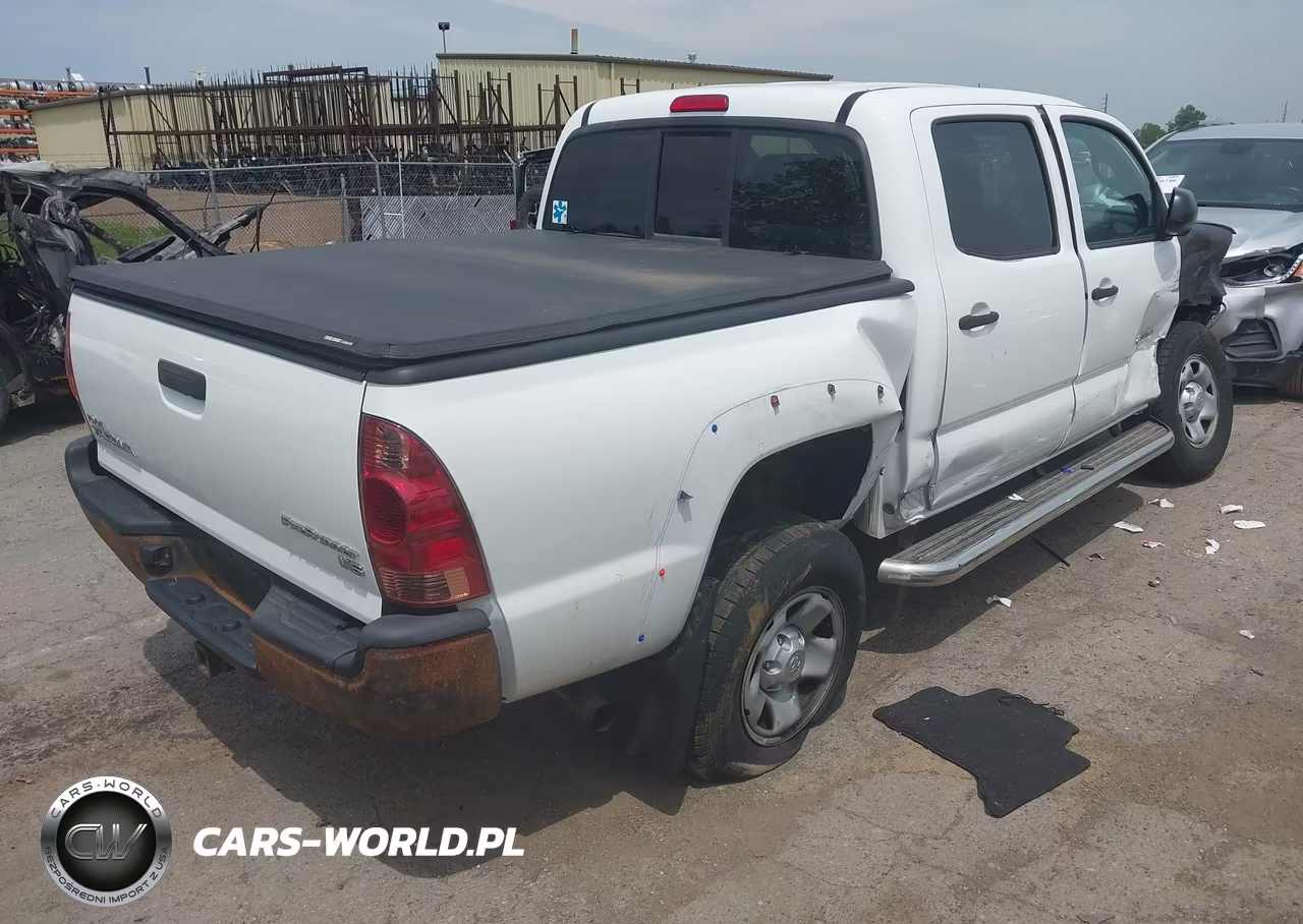 2014 Toyota Tacoma Prerunner V6 VIN:3TMJU4GN1EM157493 - 4