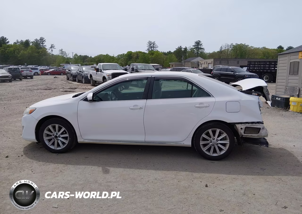 2013 Toyota Camry Xle VIN:4T4BF1FKXDR327348 - 15