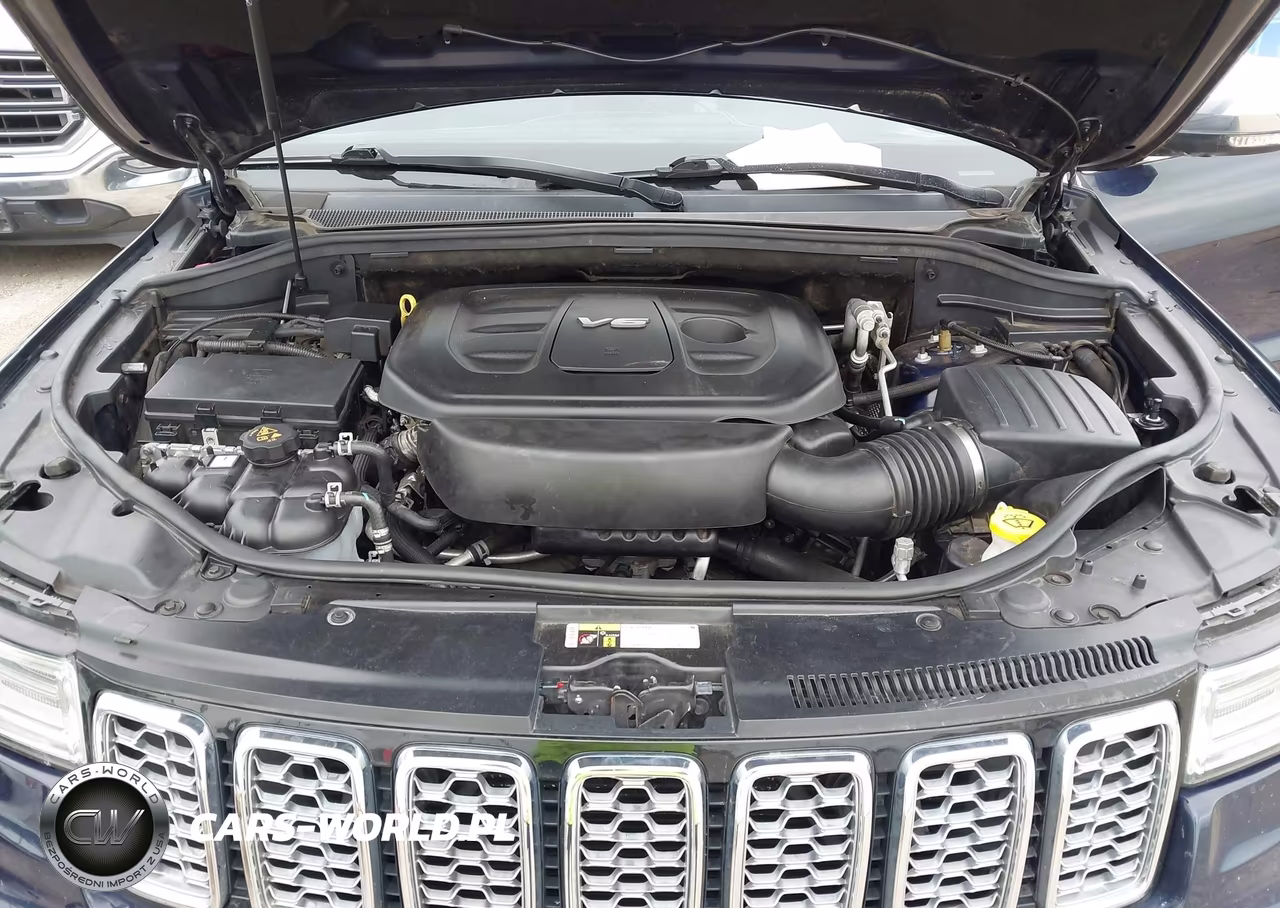 2017 Jeep Grand Cherokee Overland 4X4 VIN:1C4RJFCG7HC879751 - 10
