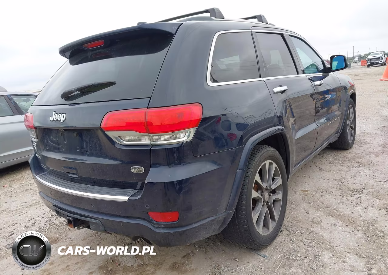 2017 Jeep Grand Cherokee Overland 4X4 VIN:1C4RJFCG7HC879751 - 4