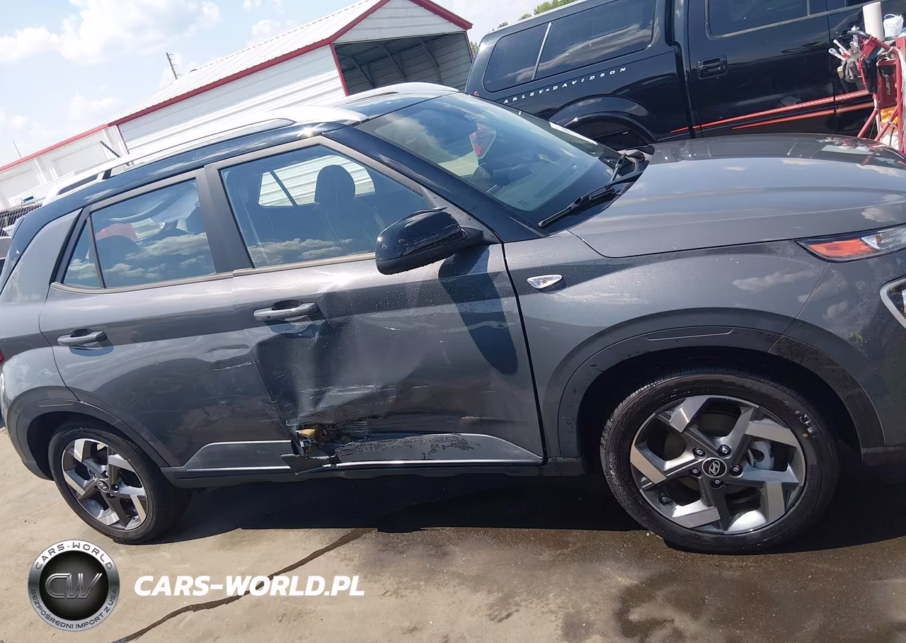 2023 Hyundai Venue Limited VIN:KMHRC8A35PU276937 - 13
