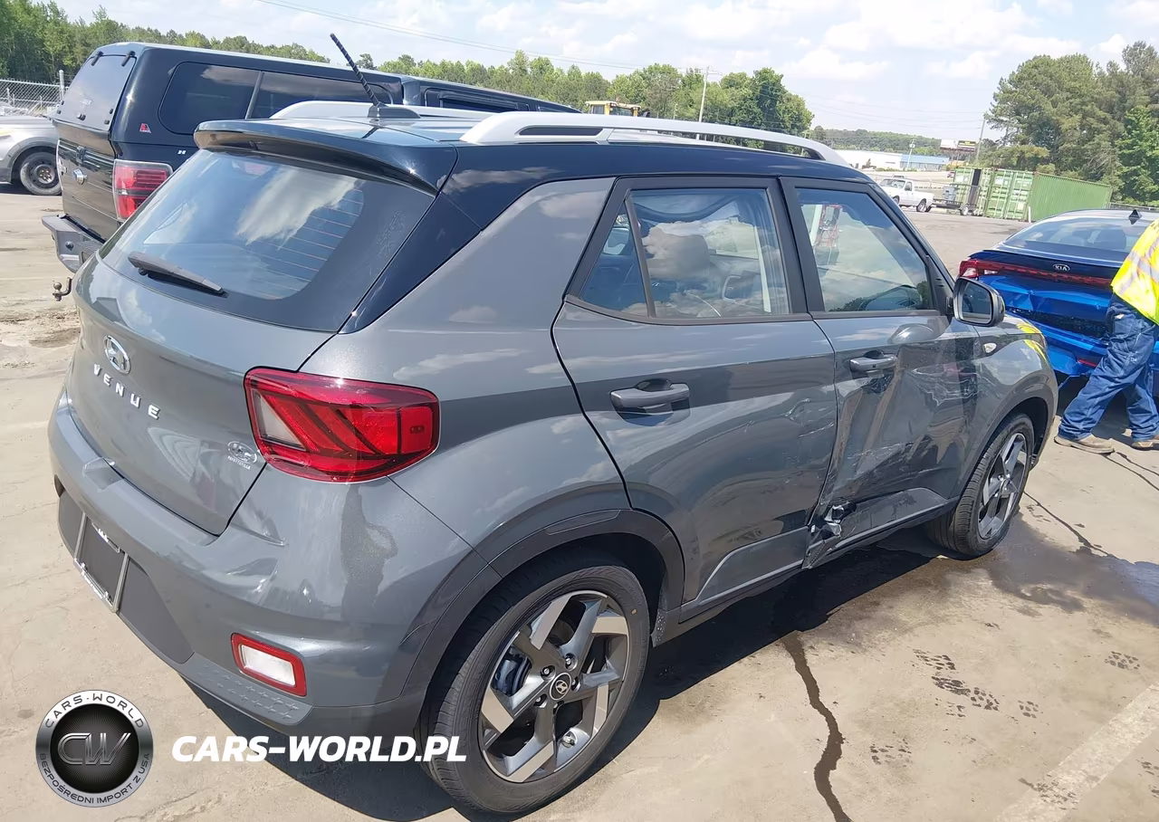 2023 Hyundai Venue Limited VIN:KMHRC8A35PU276937 - 4