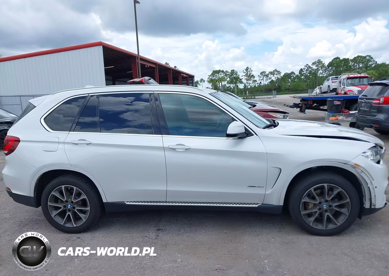 2018 BMW X5 xDrive35I VIN:5UXKR0C5XJ0X86136 - 13