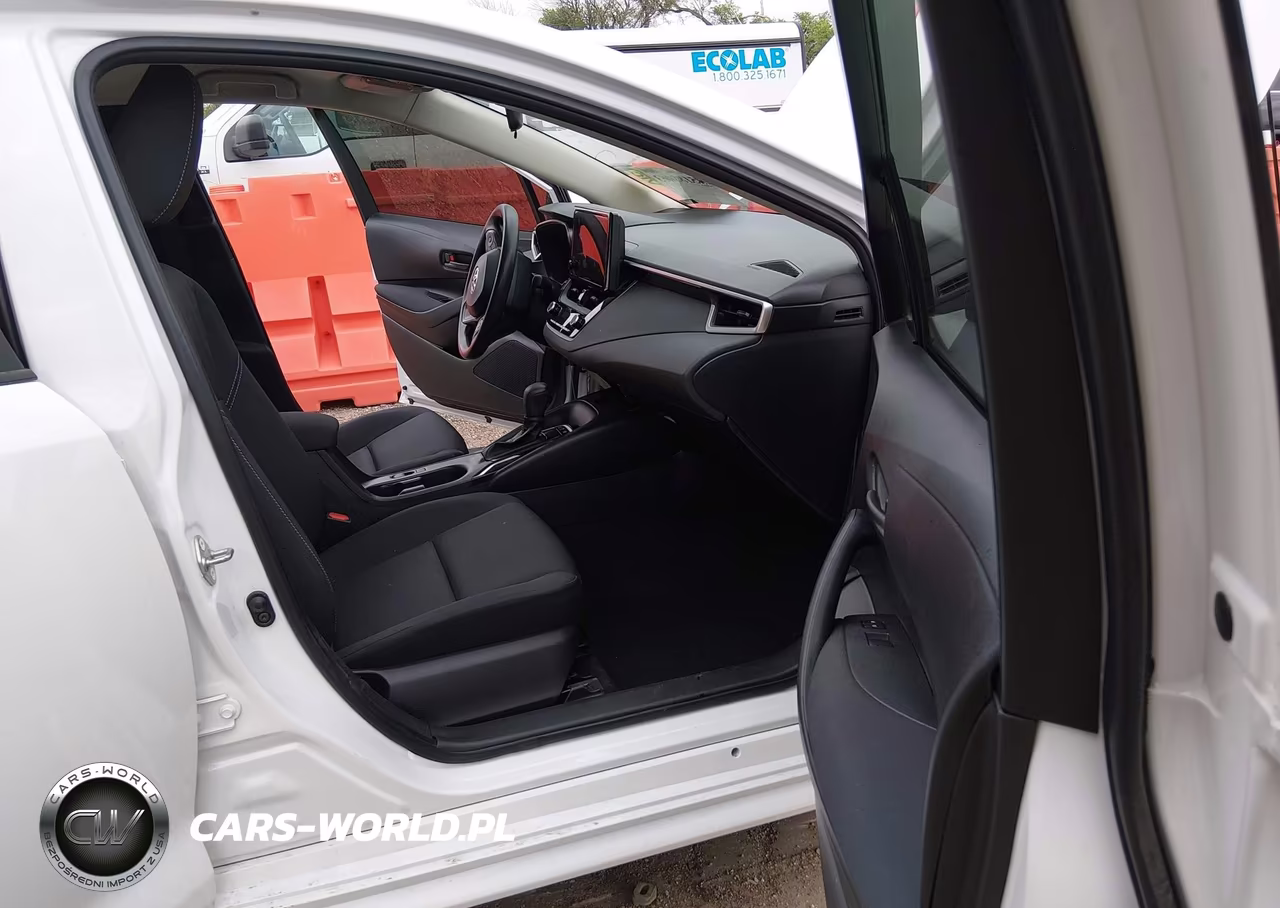 2025 Toyota Corolla Hybrid Le VIN:JTDBCMFE6S3081064 - 5