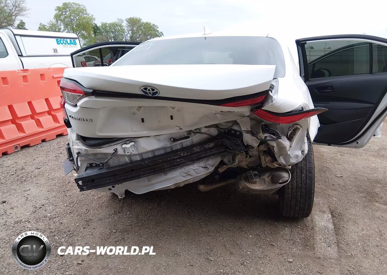2025 Toyota Corolla Hybrid Le VIN:JTDBCMFE6S3081064 - 6