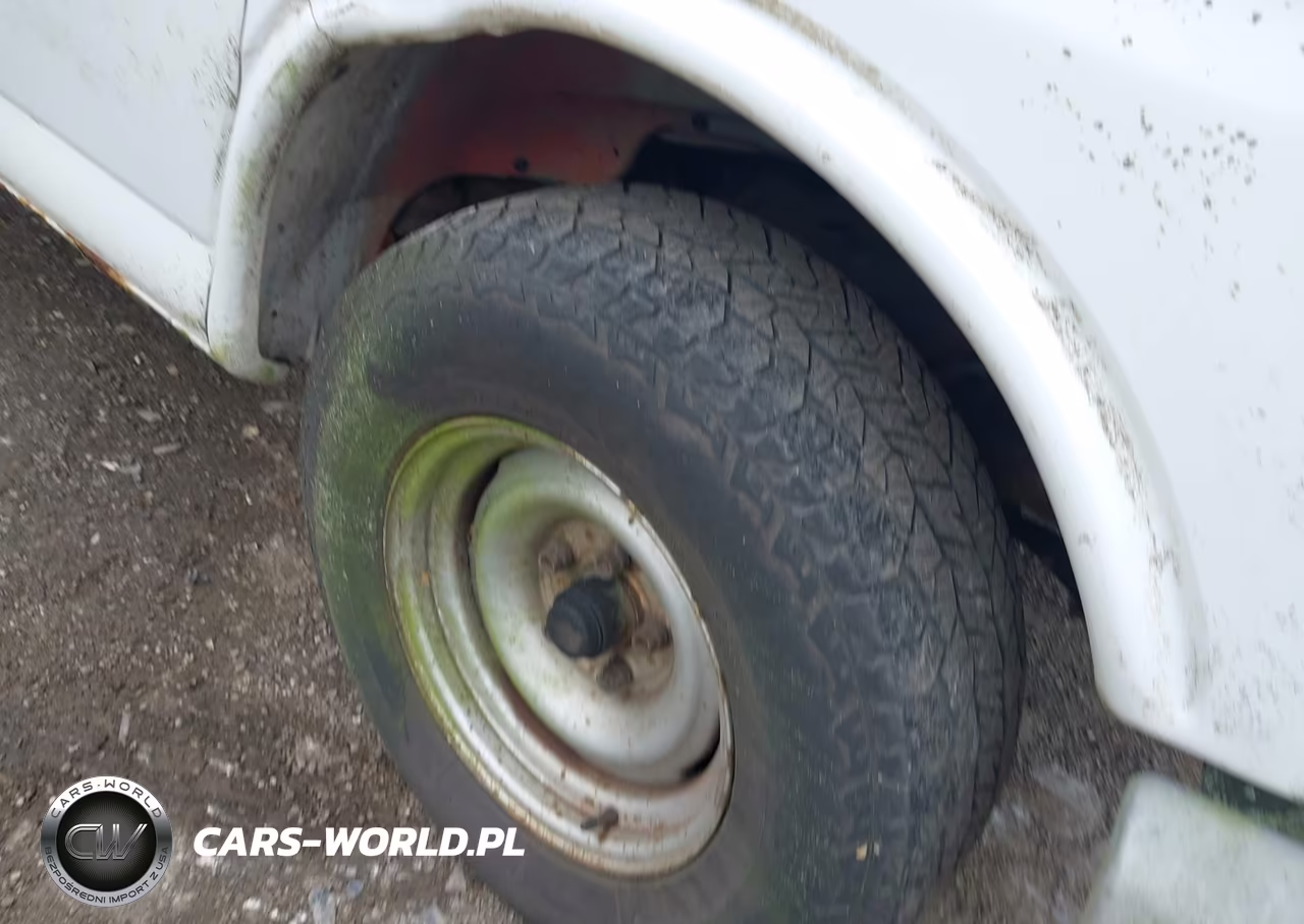 2002 Chevrolet Express VIN:1GCFG15W221168258 - 12