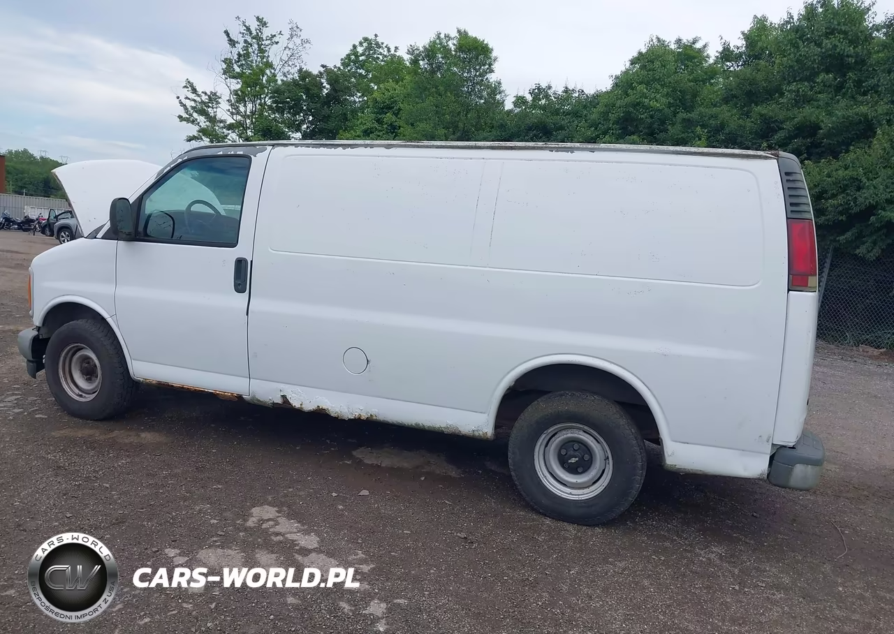 2002 Chevrolet Express VIN:1GCFG15W221168258 - 3