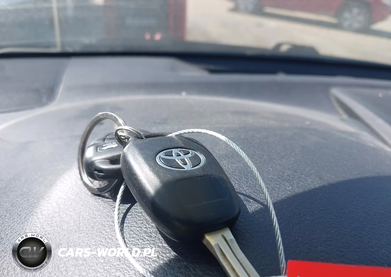 2017 Toyota Camry Le VIN:4T1BF1FKXHU808698 - 11